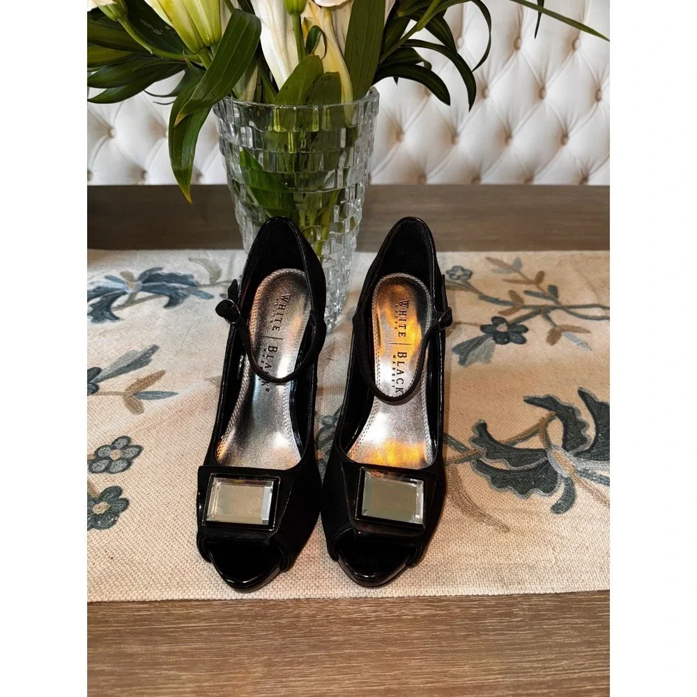 White House Black Market Black Suede‎ Heels Pumps Rhinestone Accents Size 7M